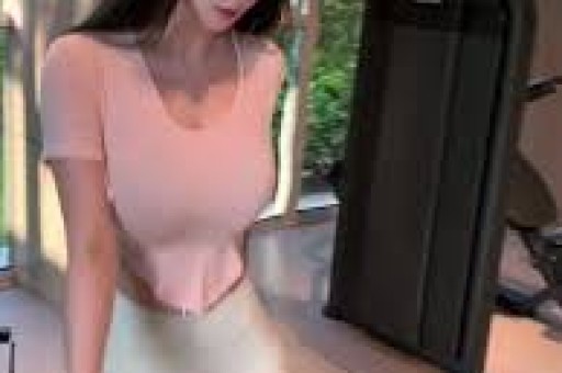 婚前车内激吻出轨玩过 14 位男星47 岁玉女至今未婚无人敢娶