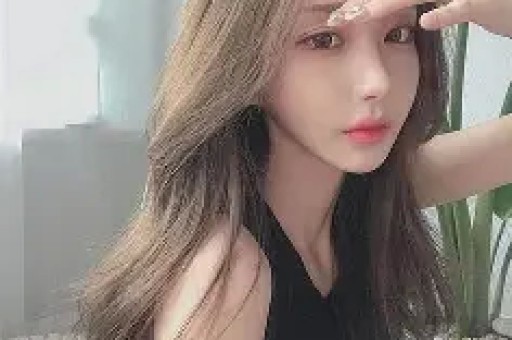 李小冉被曝离婚后续：曾陷出轨插足风波男方年初还在高调追妻