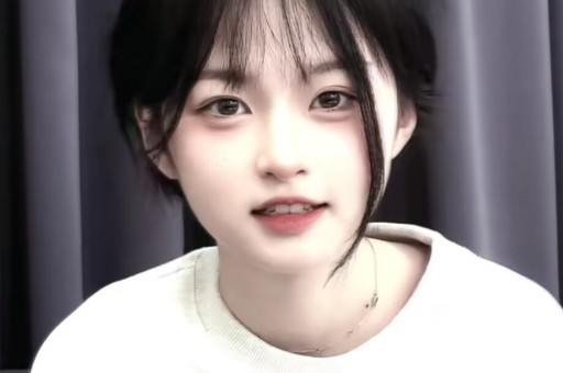 父母是清华教授因拍被前夫家暴如今再不让女儿进娱乐圈