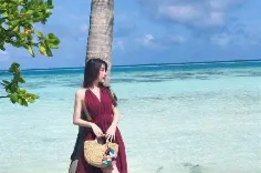 白冰偷税被查后续：掉粉太猛或面临巨额赔偿仍住上海千平别墅